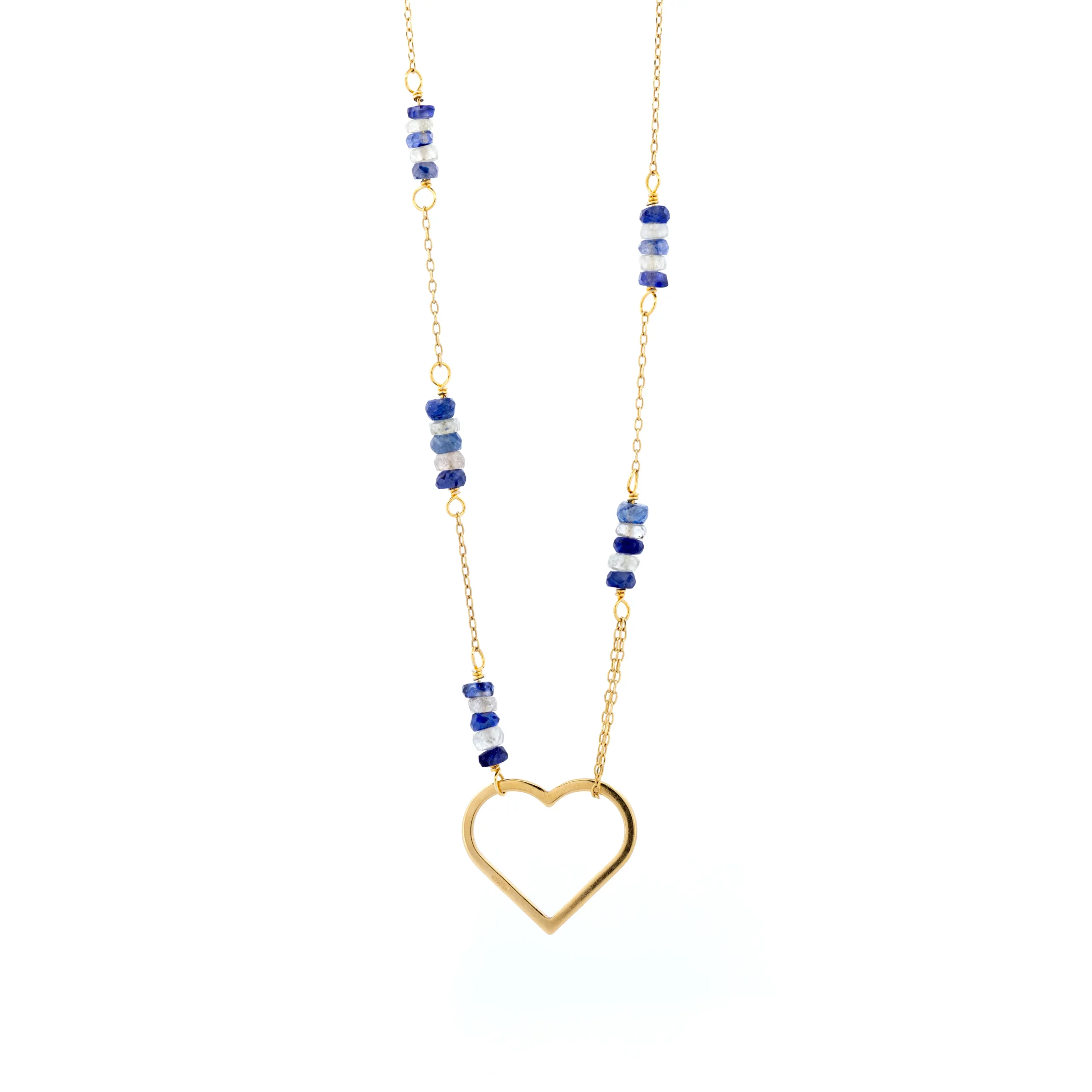 Pozłacany, srebrny naszyjnik Serce II z naturalnymi niebieskimi i białymi szafirami.