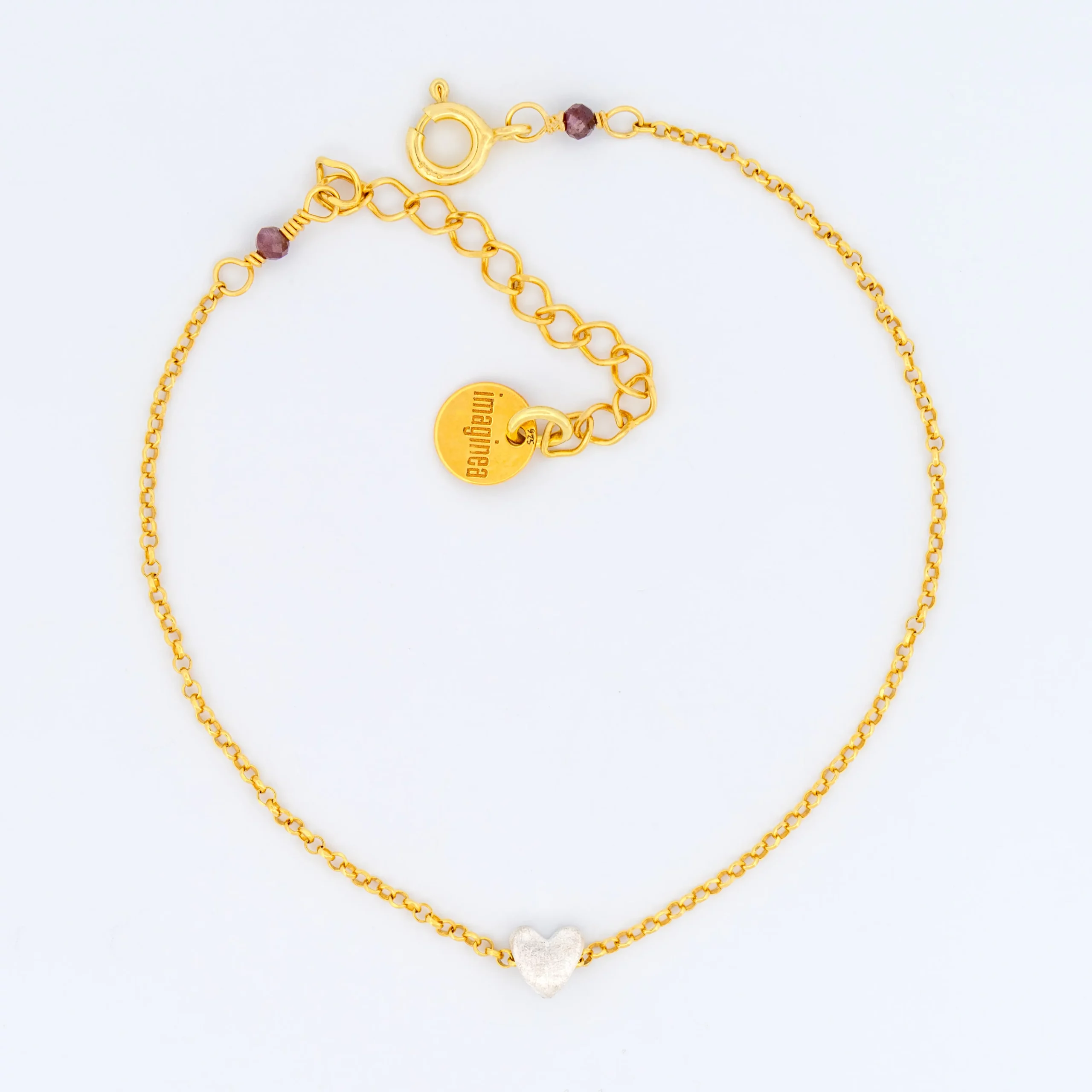 Pozłacana srebrna bransoletka Petit Doble z satynowanym srebrnym małym sercem, packshot.